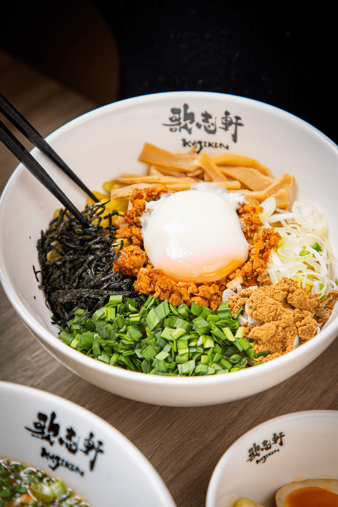 6折!我就来吃个「日式拌面」,怎么规矩这么多."_黄金_志轩_酱汁