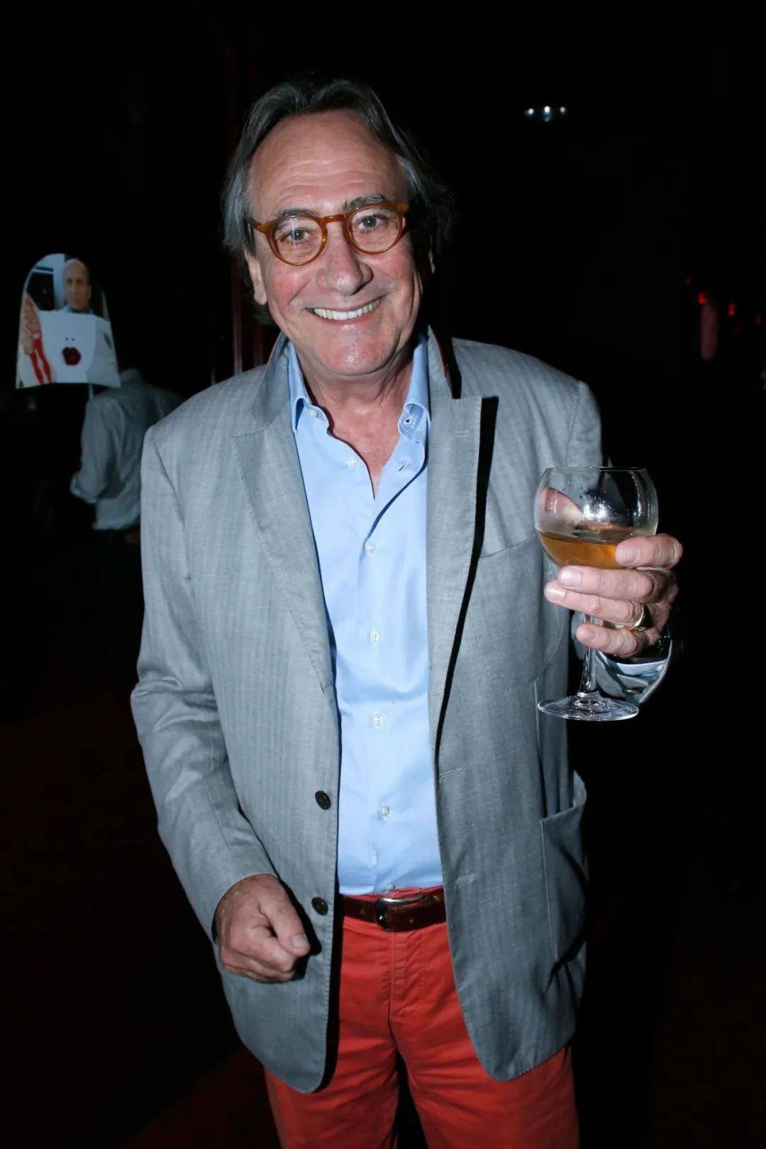 歌手菲利普·拉维尔(philippe lavil),卡米拉的弟弟马克·尚德(mark