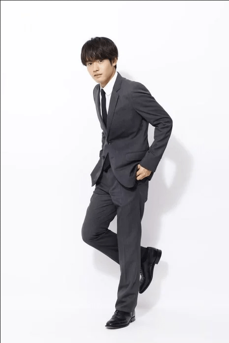 《看向这边啊向井君》漫改真人剧7月首播 假面骑士变社畜_漫画_中谷_监督