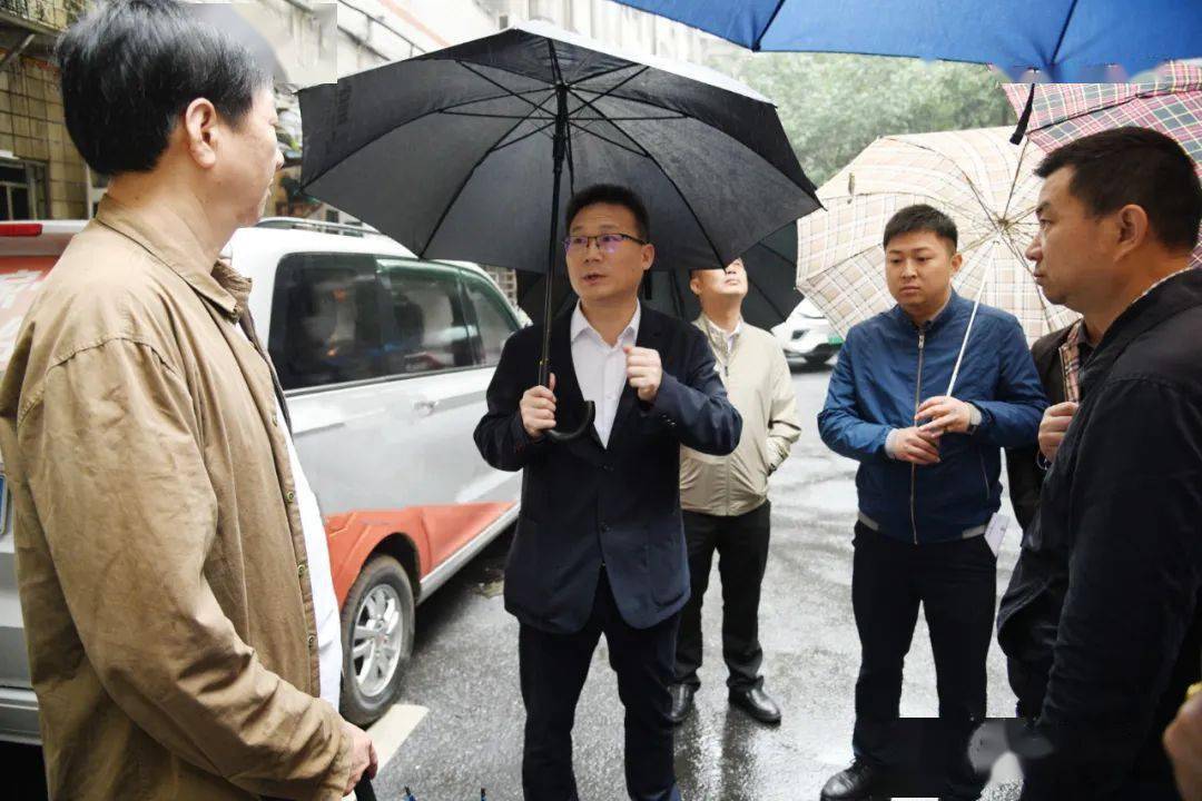 【打好"发展六仗"】蒋慧亮调研住建领域房屋安全隐患排查和巩文巩卫