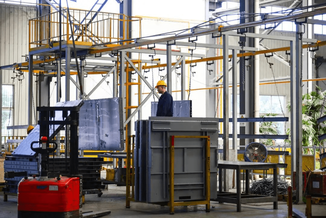 成都金堂:全力以赴拼经济,拼发展 拉满生产"进度条"_康力电梯_进行