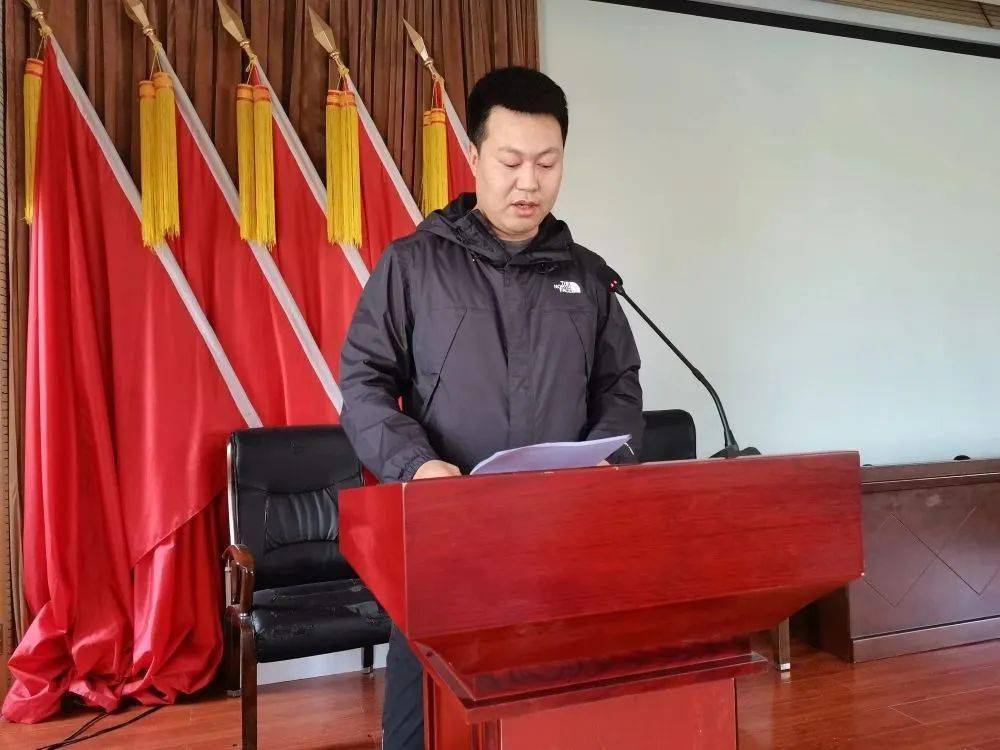 7号 陈雅秋《新时代,肩负新使命》6号 王婉悦《传承》5号 宋振国