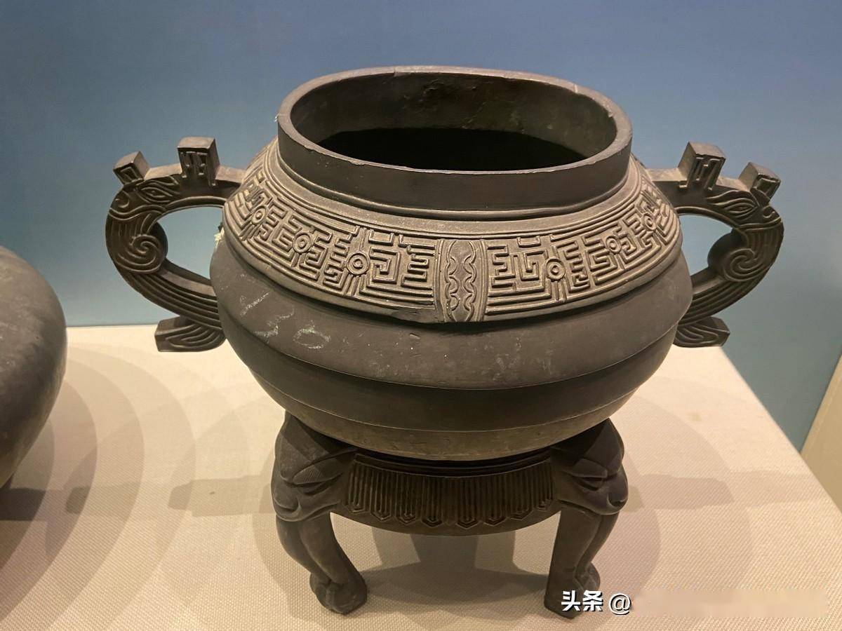 沈阳故宫:"红袖添香夜读书"必不可少的道具_宣德炉_香炉_清宫