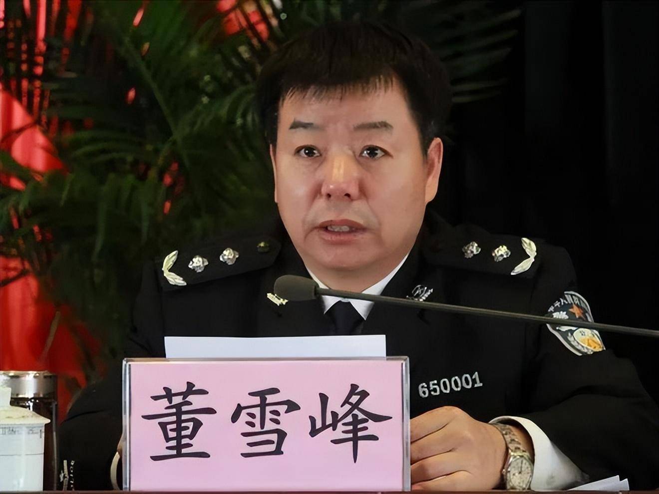 长期在辽宁省公安厅工作,曾任锦州市副市长,市公安局局长,省公安厅副