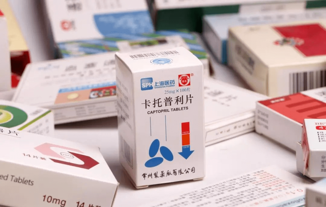 有升高血钾的作用,与保钾利尿剂合用,容易发生高钾血症,增加心脏骤停