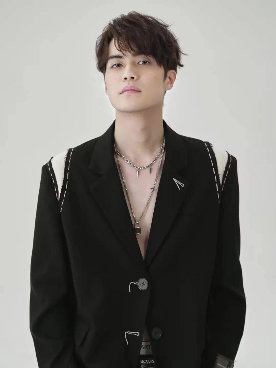 【东瀛造型】20店通用丨发型选对,颜值翻倍!68元单人洗剪吹套餐!