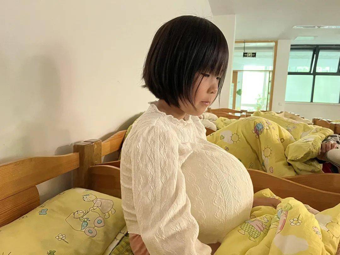 幼儿园儿童怀孕大肚子图片