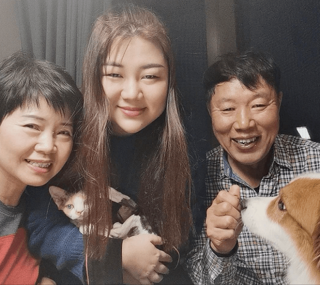 杨天真有多聪明?父母赞助18万留学经费,她全用在北京购房,一把赚翻
