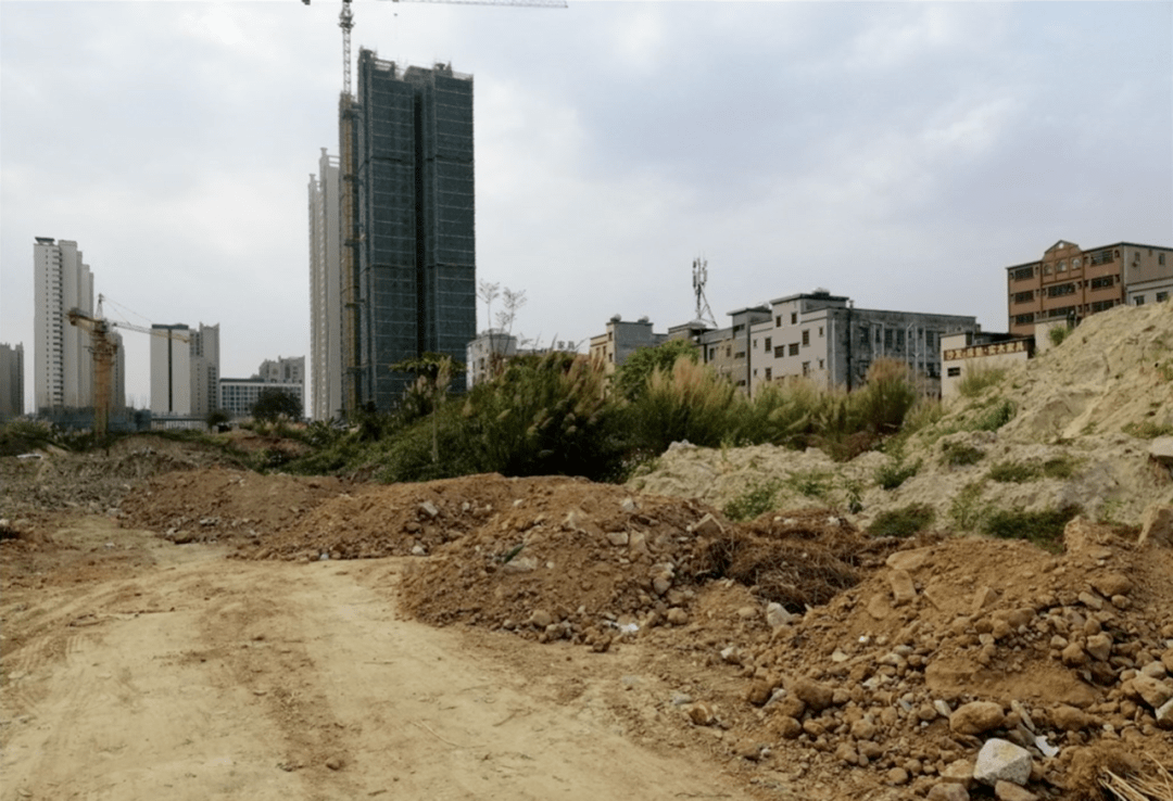 石灣鎮建設東路北側地段,與5月6日所拿地塊毗鄰,與東莞石龍僅一橋之隔