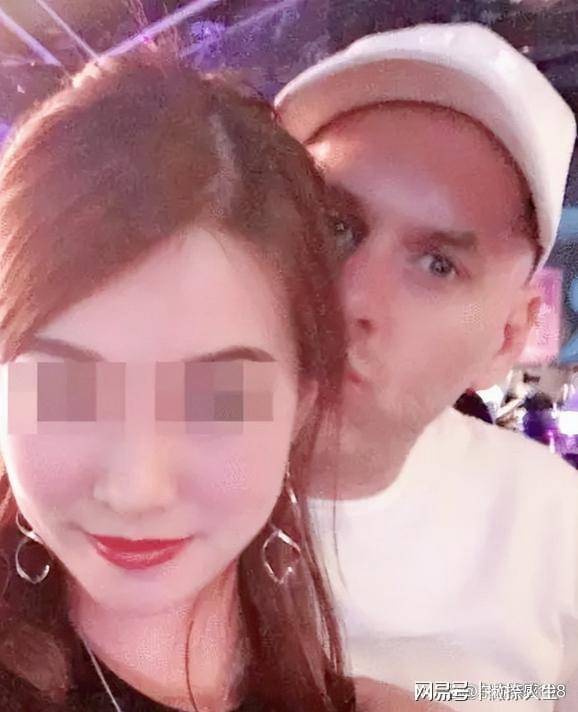 女教师出轨黑人猛男,不雅视频从境外流入国内遭疯传_网站_安徽_男朋友