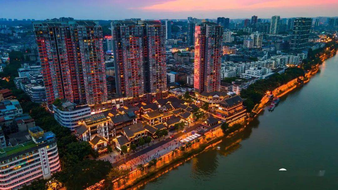 乐山又火了!这次是因为……_文化名城_文庙_乌木