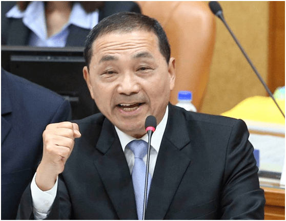 侯友宜1957年6月出生,台湾警政界及政治人物,曾任台"警政署署长",警察