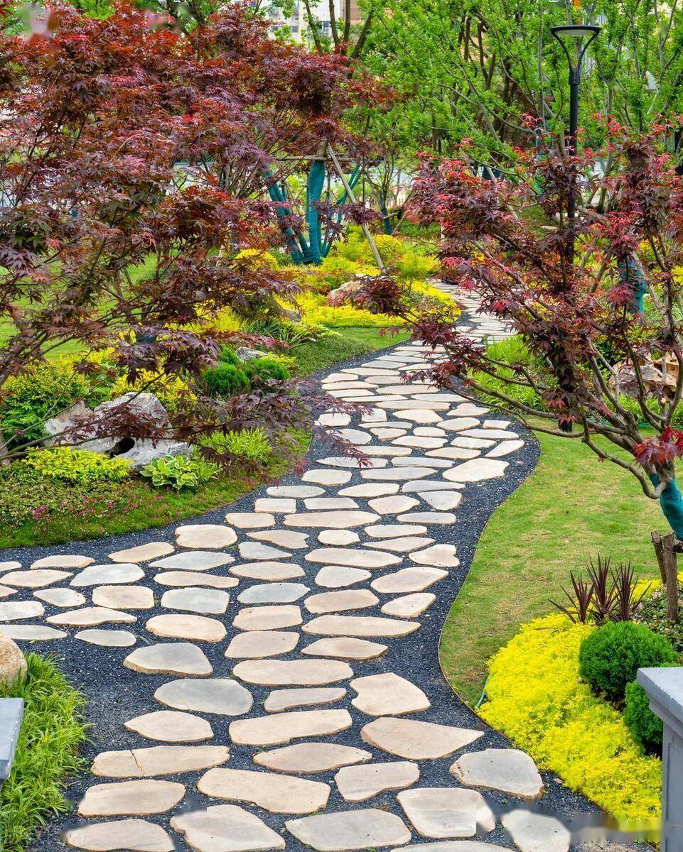园林工程建设中园林植物的配置选择_建筑_树木_灌木