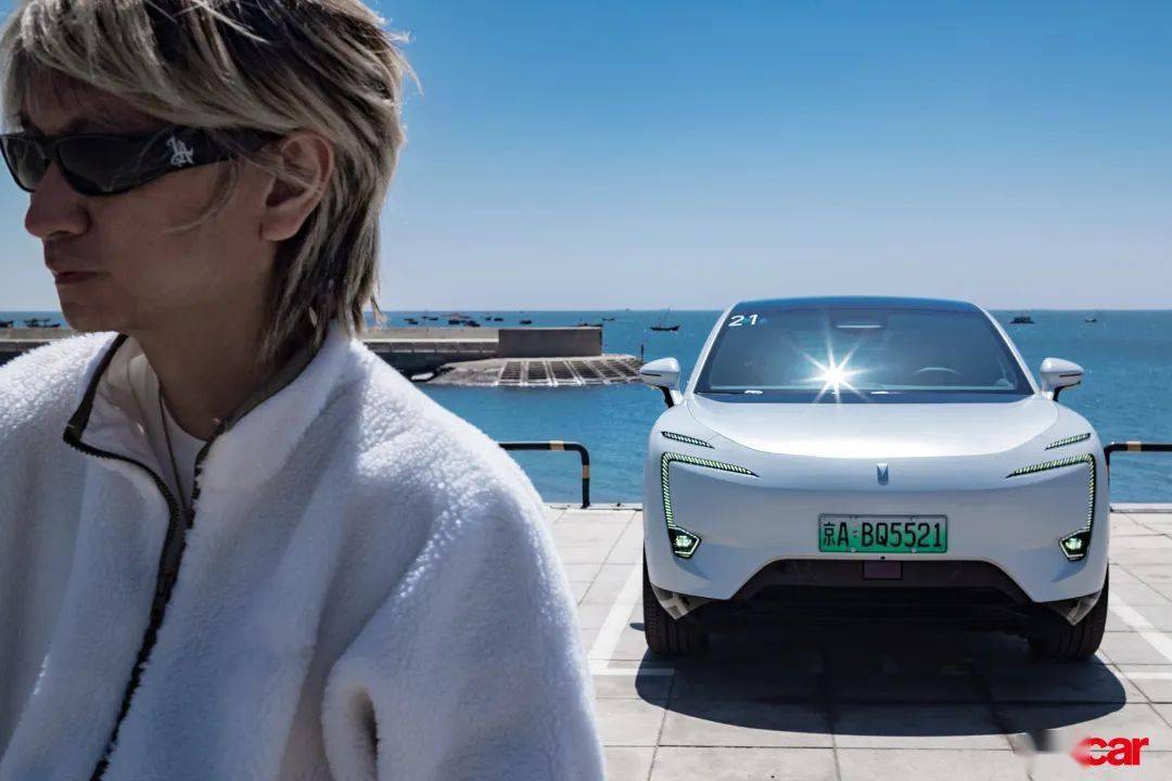 5小时变速箱:单速变速箱长/宽/高:4880/1970/1601mm轴距:2975mm驱动