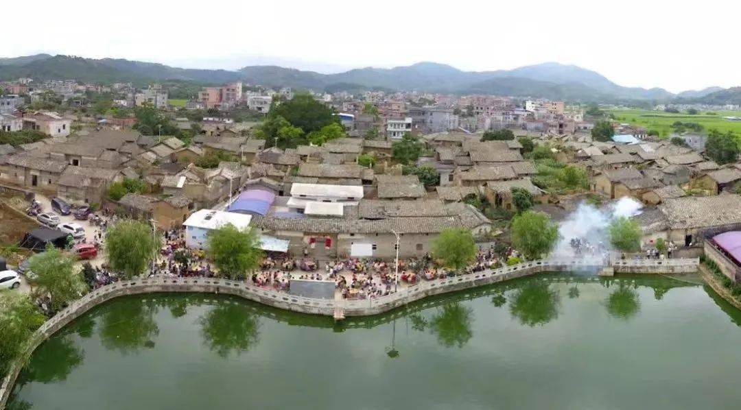 灵山县石塘镇平历村:探寻古老故事 品味古村文化_历史_德庆_炮楼