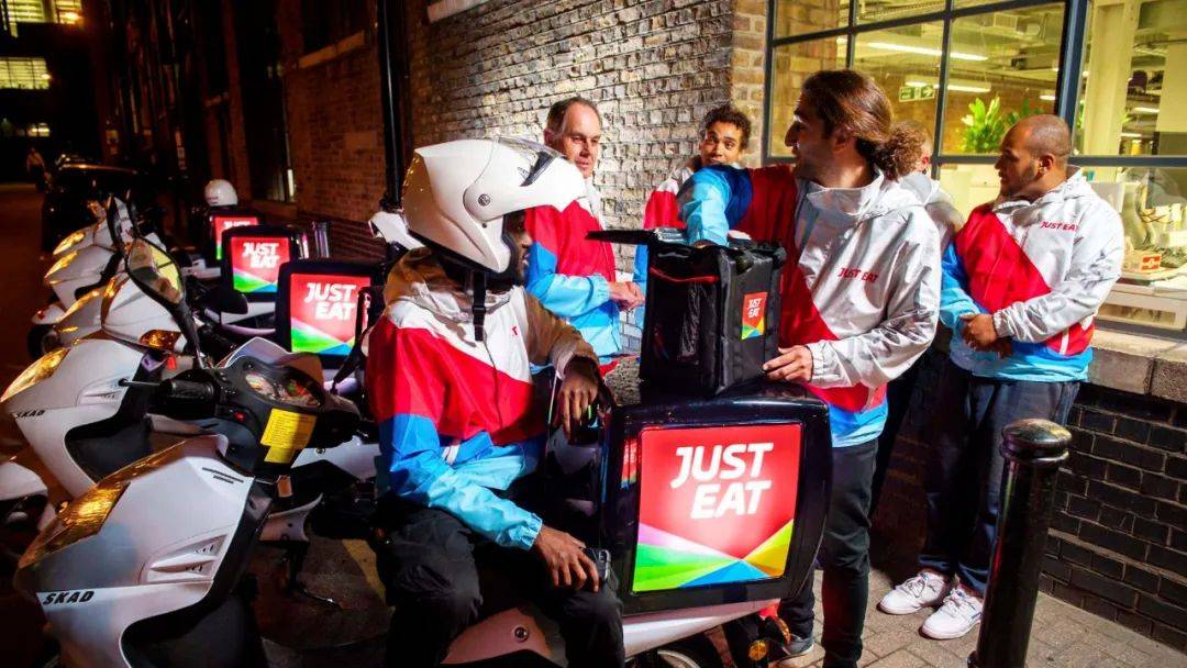 just eat相对于其他外卖服务建立的比较早,有自己的订餐官网,也有订餐