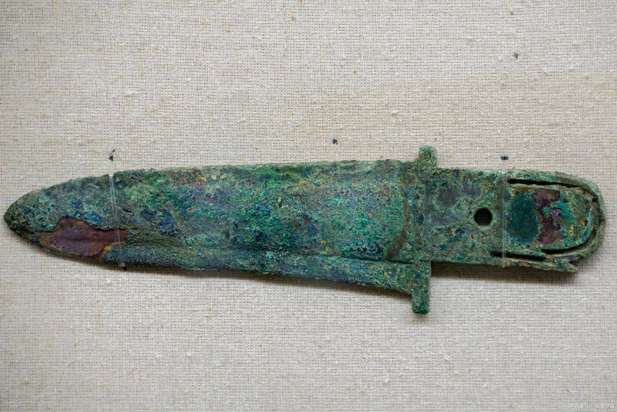 男子路边花5600元买到战国青铜剑,义无反顾捐赠给博物馆_文物_保护