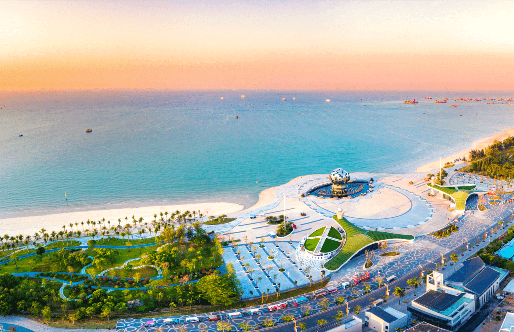 北海银滩,作为北海旅游发展的门面担当,北海市投资了27亿元对银滩进行