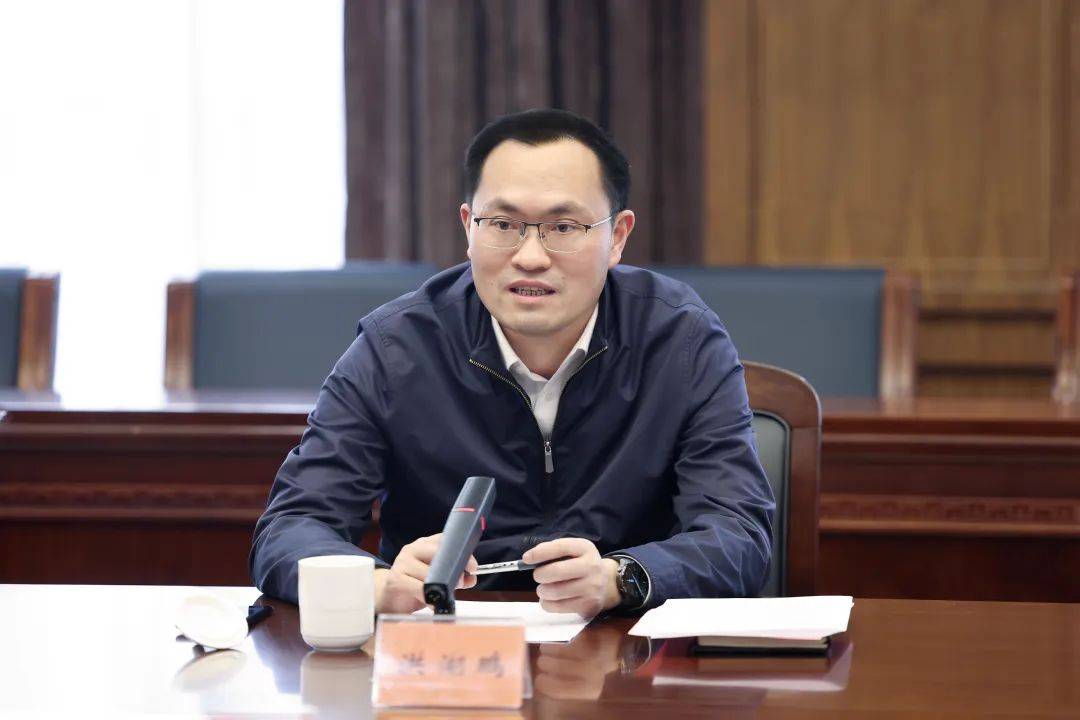 洪湖鹏会见上港集团总裁严俊一行_发展_湖州_合作