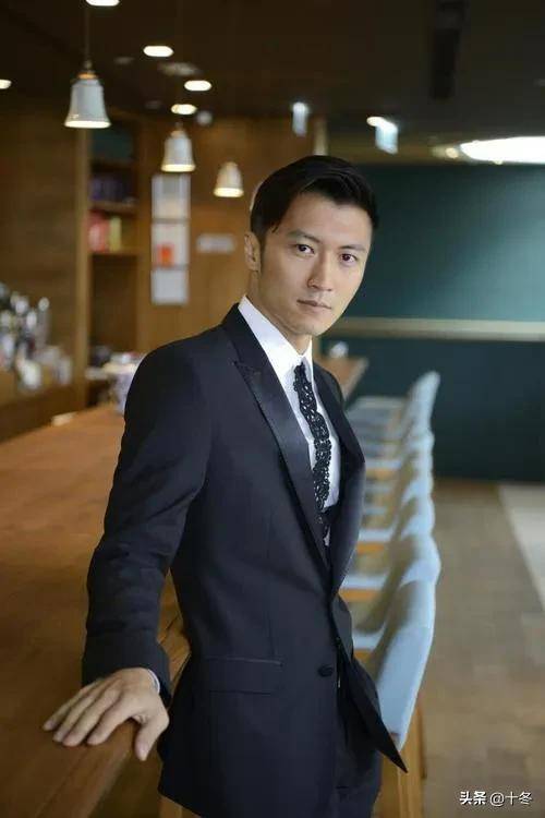 谢霆锋的实力与演技:他不仅是一名歌手,更是一位优秀的演员_电影_魔王