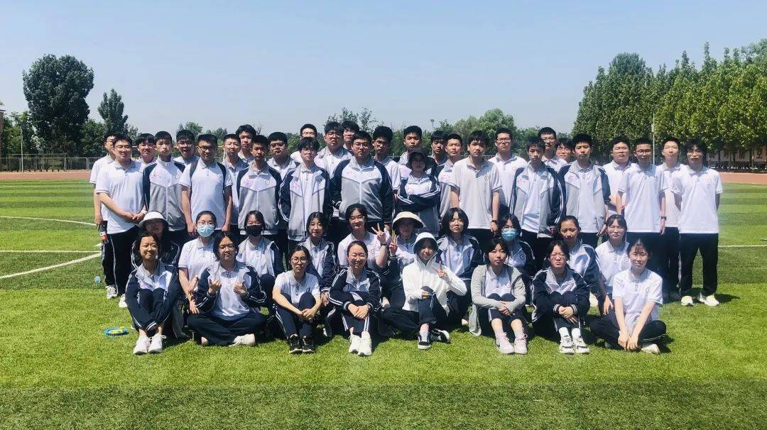 情系师生送温暖 凝心聚力鼓干劲——宝坻一中校领导慰问高一年级劳动