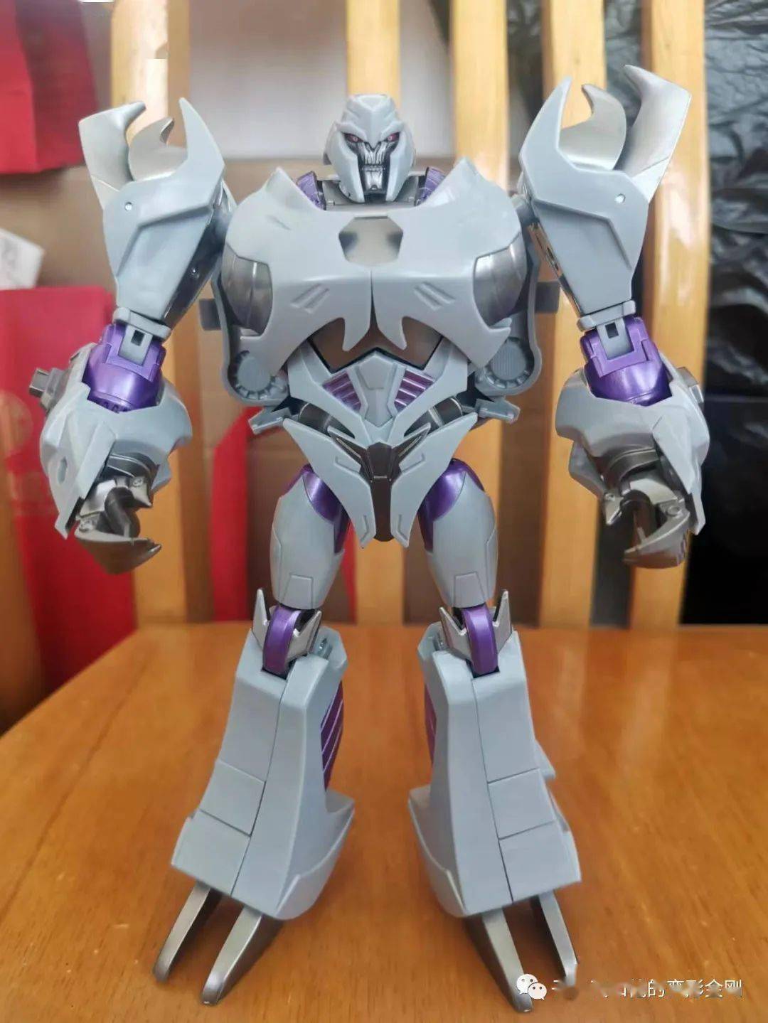 【评玩具】子小天:阿帕奇威震天2.