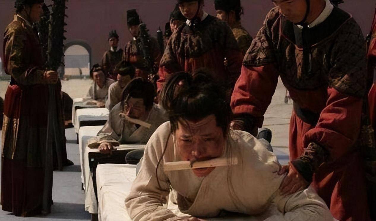 劓刑-割鼻子;剕刑-砍脚;宫刑-毁坏生殖器;大辟-死刑),因为太过残