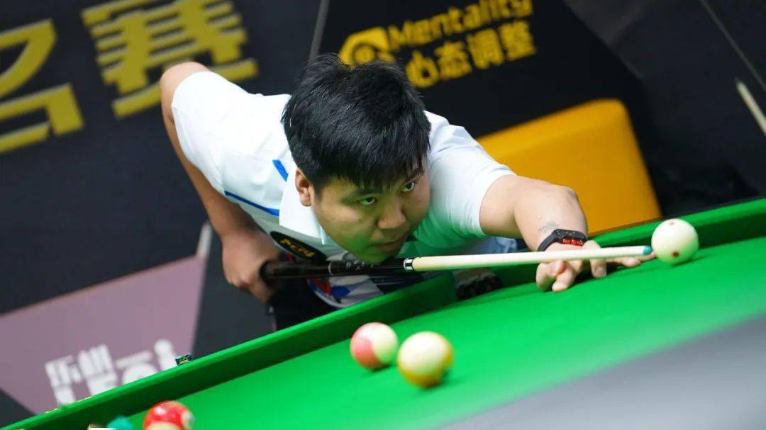 安宏宇与刘宏伟争夺决赛名额,比赛前半程,刘宏伟状态绝佳7:2领先.