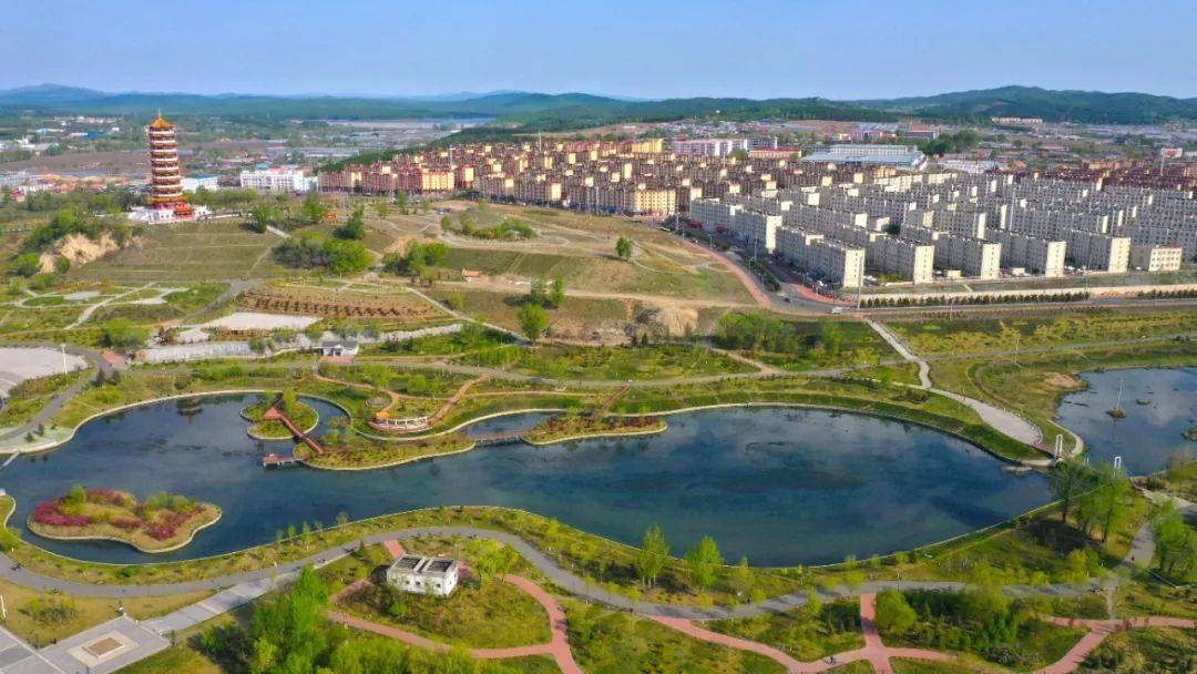 鹤岗:转型蝶变向未来_城市_创业_梨花