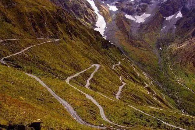 扎墨公路,从波密到墨脱,一条超乎想象的越野之路!_瀑布_雪山_县城