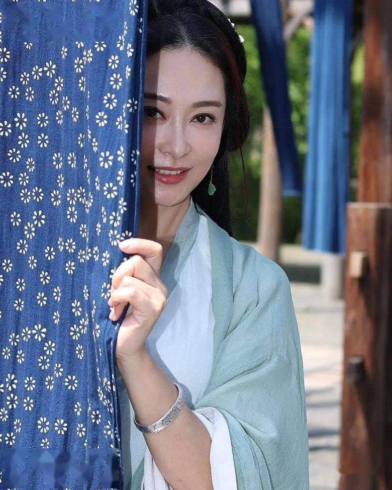 杨卓娜汉服look如诗如画 古色古香靓绝浙江_古装_相片_造型