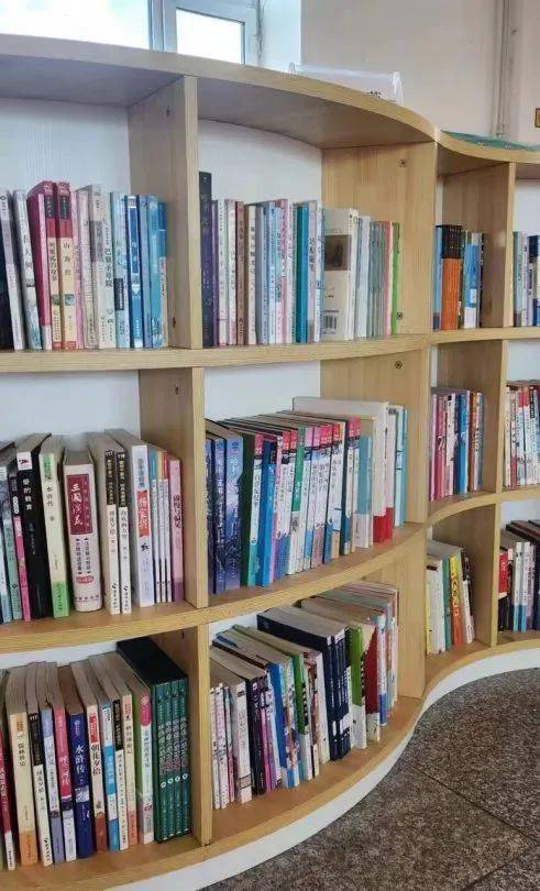 【基层动态】萝北县第一中学开展"好书共享"捐书活动_书籍_师生_全校