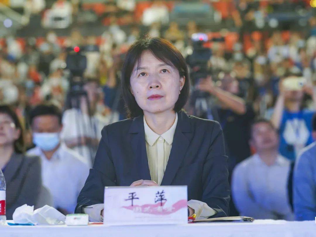 书记,厅长毛杰,省委教育工委专职副书记尹洪斌,省委宣传部副部长平萍