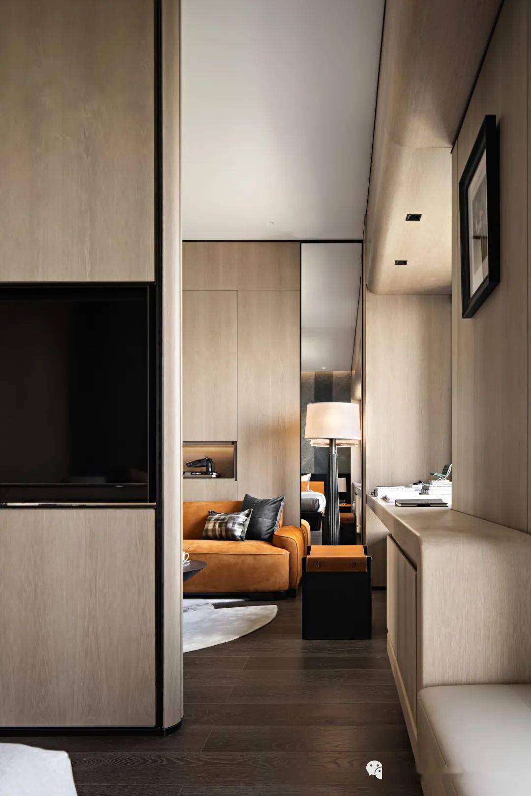 实业有限公司项目地址:广州番禺区硬装设计:梁志天设计(sld)软装设计