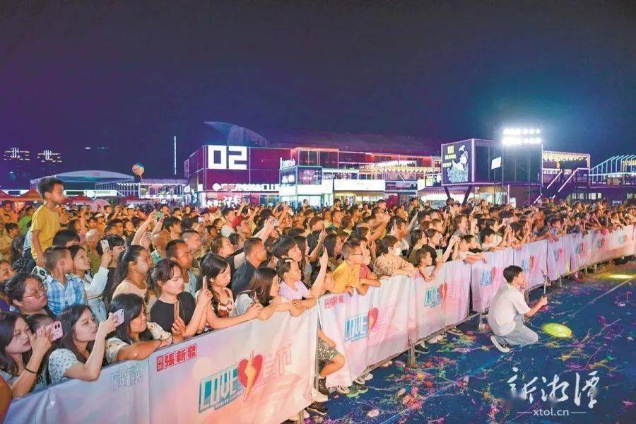 万楼·青年码头集装箱集市