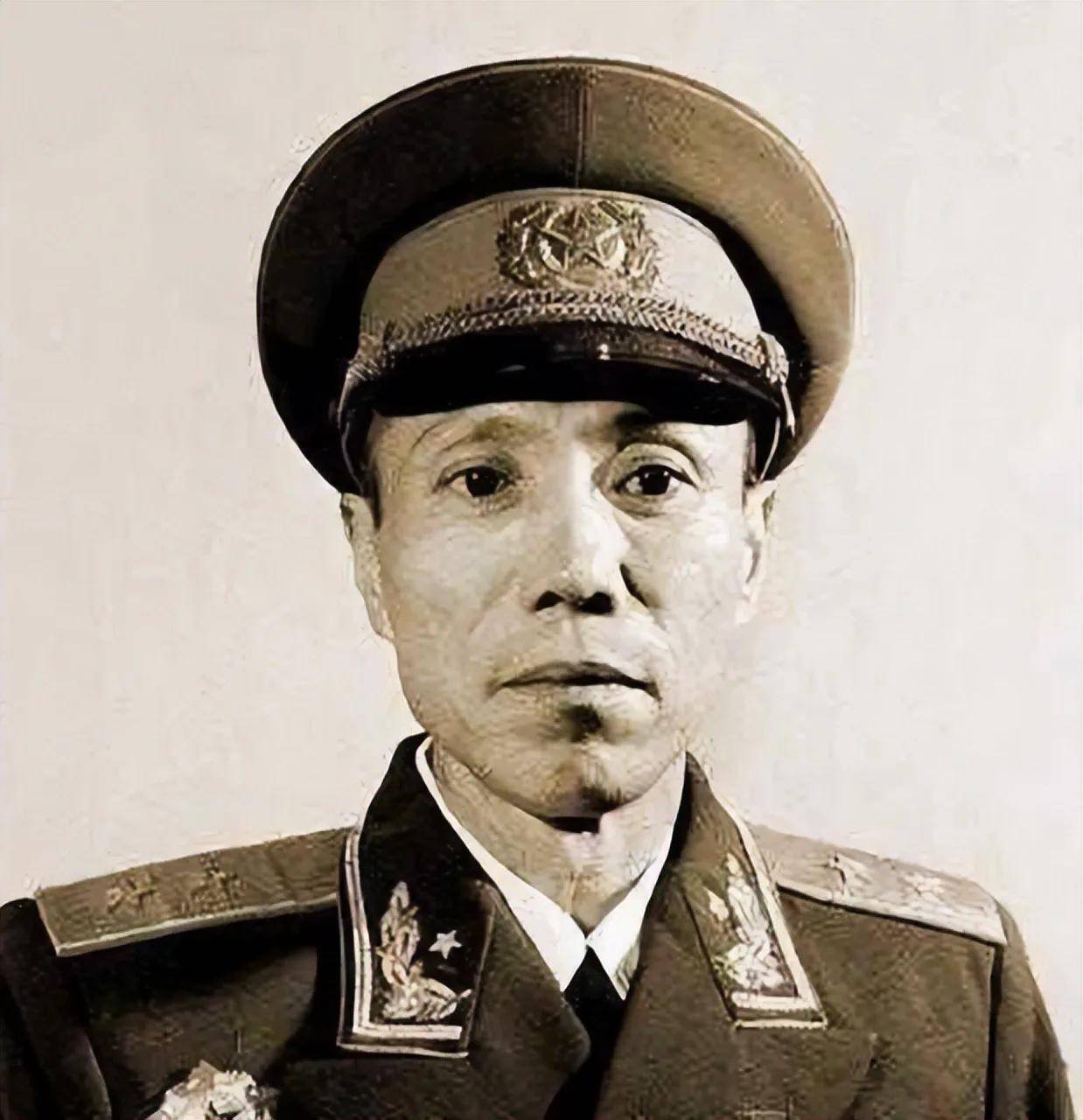 罗荣恒到东北报到,接待他的程世才态度傲慢,还问他是什么级别_山东