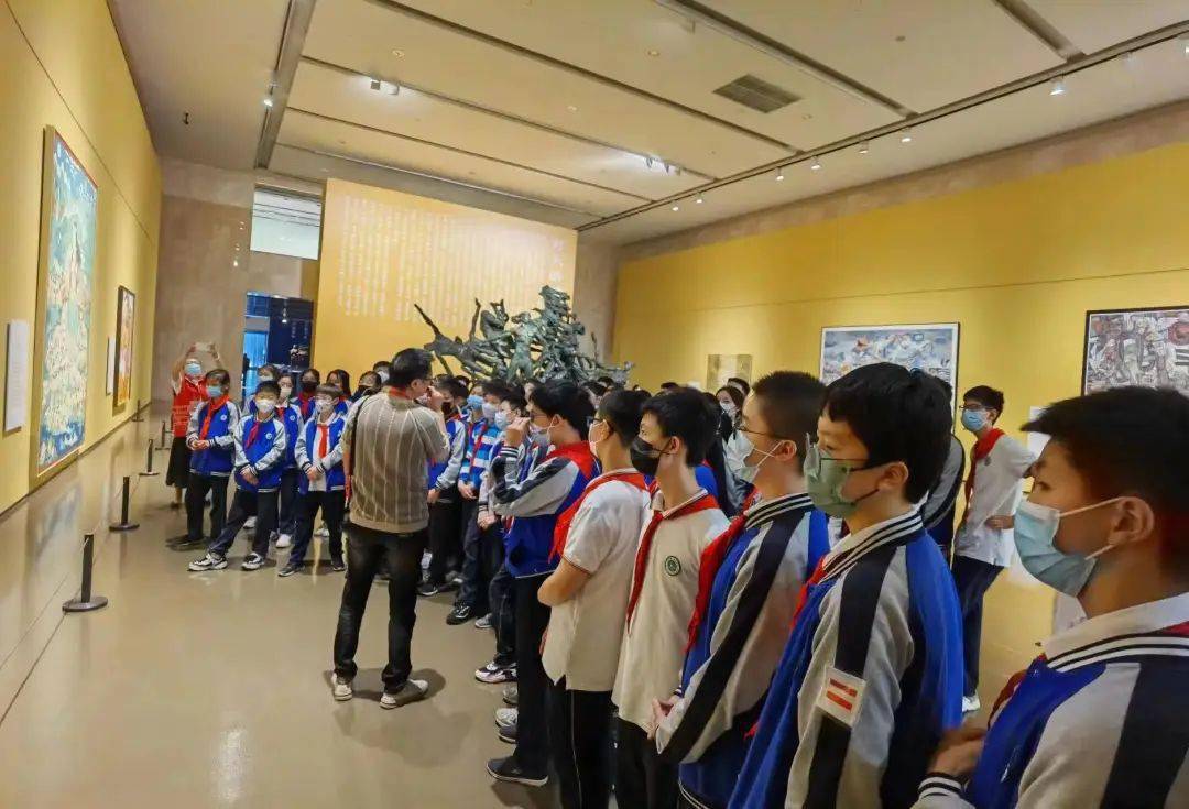 "艺"起同行———上海市钟山初级中学师生走进中华艺术宫_神话_中国