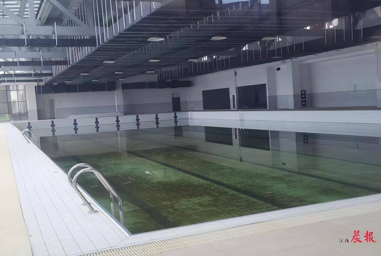 上饶玉山体育中心耗资2亿却闲置多年_健身_台球_市民