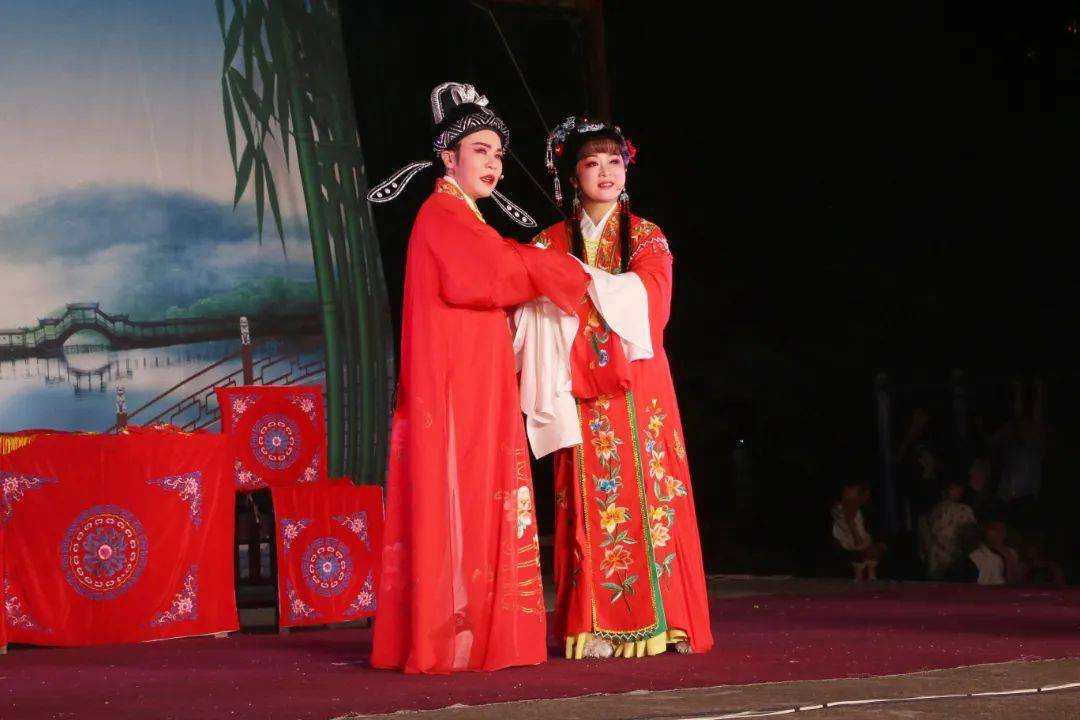 血手印·花园会情探·送王郎西厢记·琴心沙漠王子·叹月王老虎抢亲