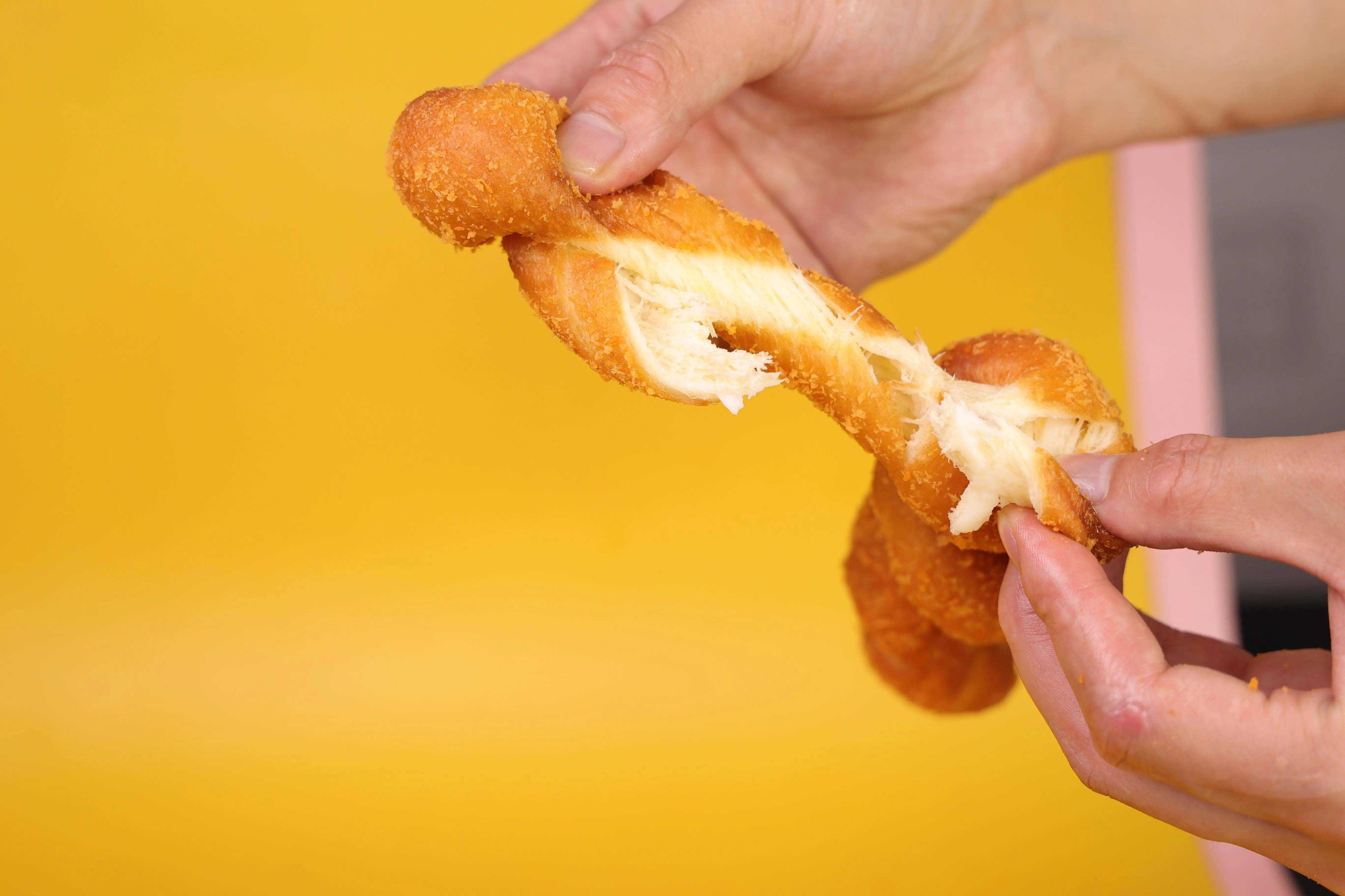 网红酸奶麻花,外酥里嫩,酸甜爽口_美味_口感_手工