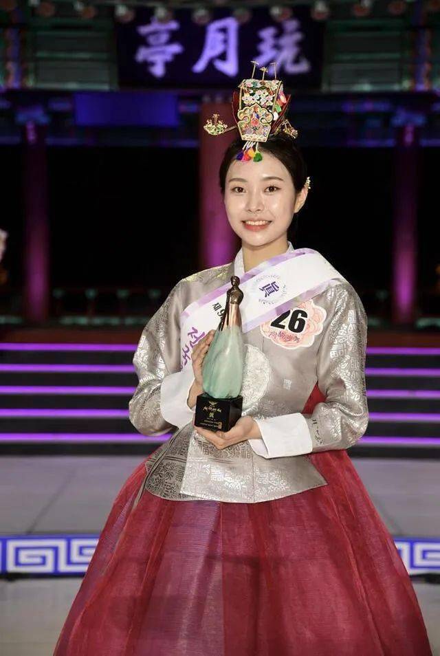 韩国"春香小姐"选美 22岁大学生最终夺冠_原市_全罗北道_大会