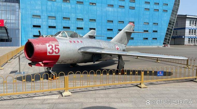 美刊观摩中国航空博物馆：同型号的歼-7，竟展出了几个中队！_手机搜狐网