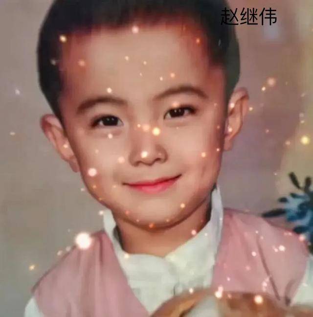 辽篮儿童照:杨鸣像小女孩,郭艾伦帅气,赵继伟可爱,付豪胖嘟嘟_感觉