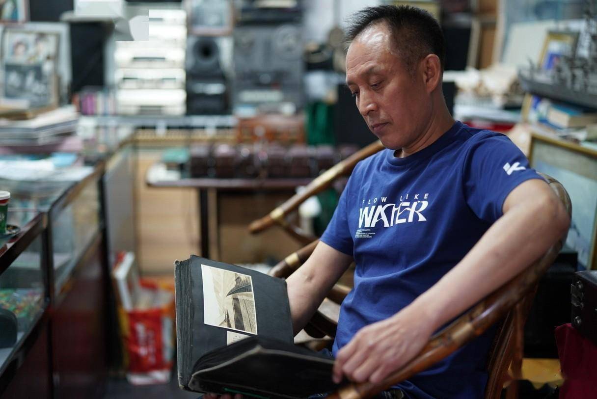 哈市王永林:少年苦练车技,却成江湖魔术师,喜欢收藏图片和相机_演出