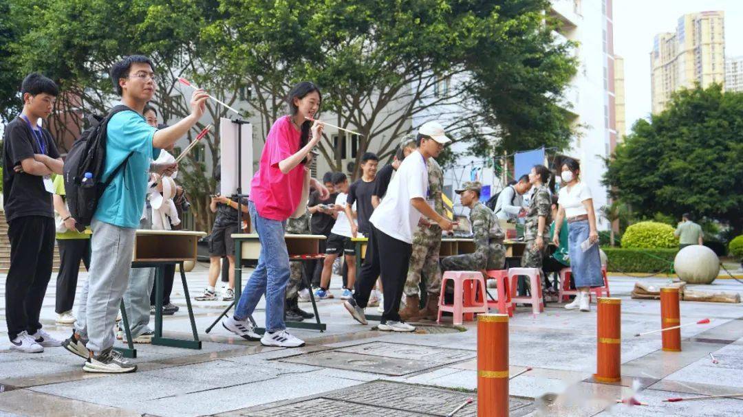 投壶体验电动水弹枪射击征兵宣传泉州师范学院学工部编辑:校自律会葛