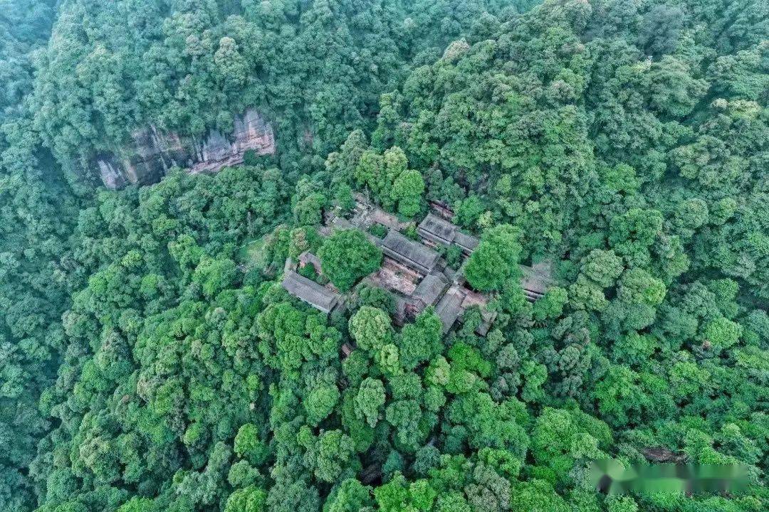 解鎖不一樣的青城山美景～_建築_陽光_上清宮