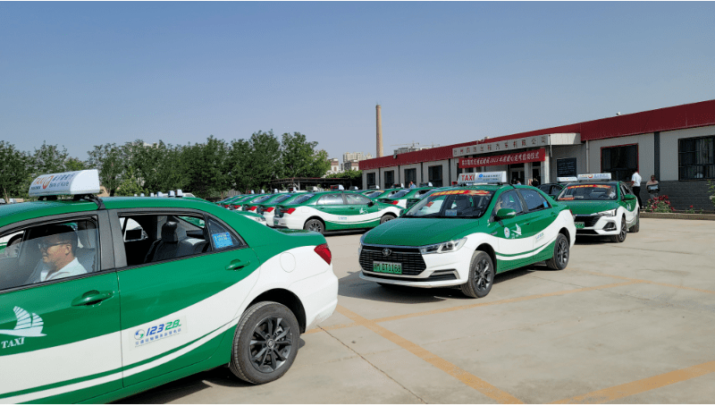 库尔勒4家出租车公司40辆出租车在库尔勒四运出租汽车有限公司开展了"
