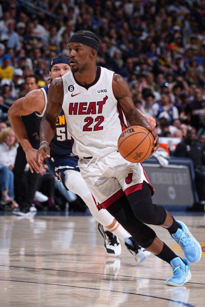 nba总决赛|热火逆转掘金,大比分扳成1:1_巴特勒_进行_历史纪录