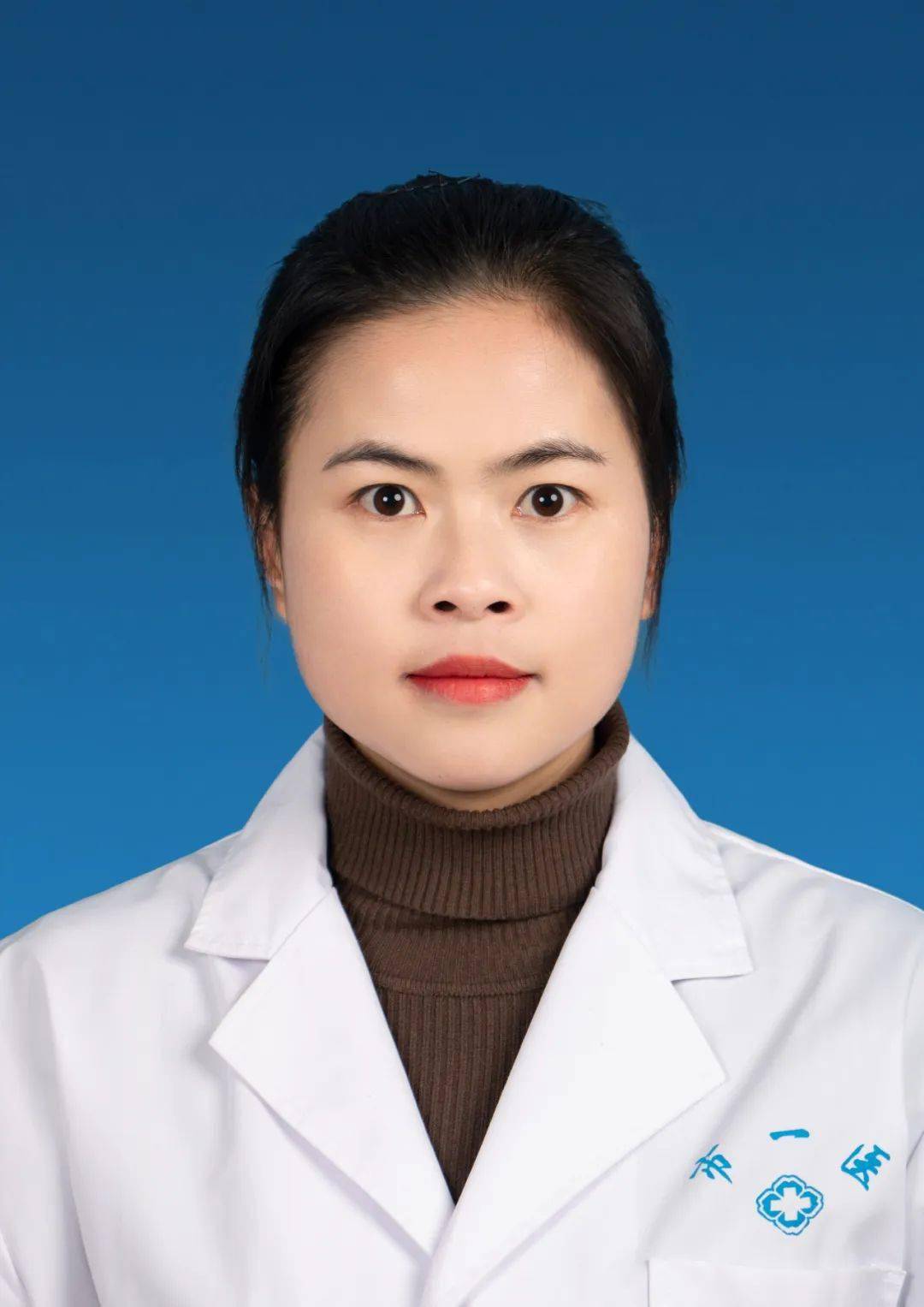 凯里白衣天使在高铁上救治突发疾病的孩子_杨晓琼_小孩_潘银秀