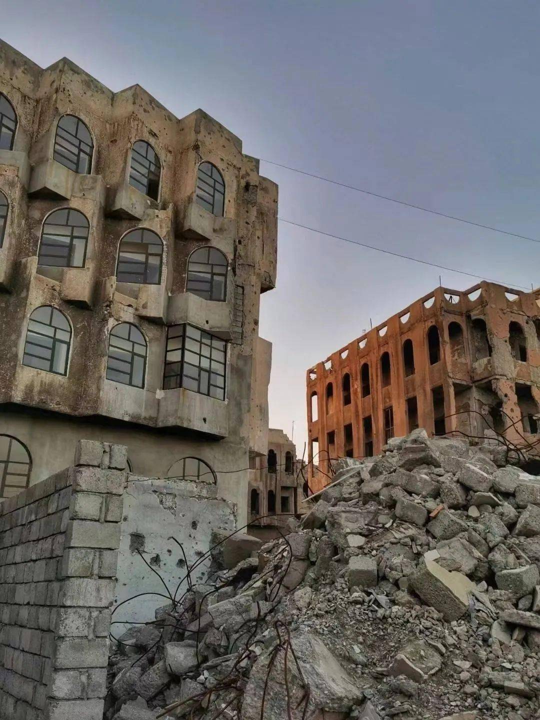 讲述一个可能想象不到的伊拉克_废墟_城市_时候